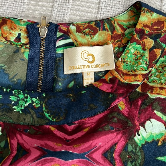 Collective Concept silk floral printed top - Picture 3 of 3